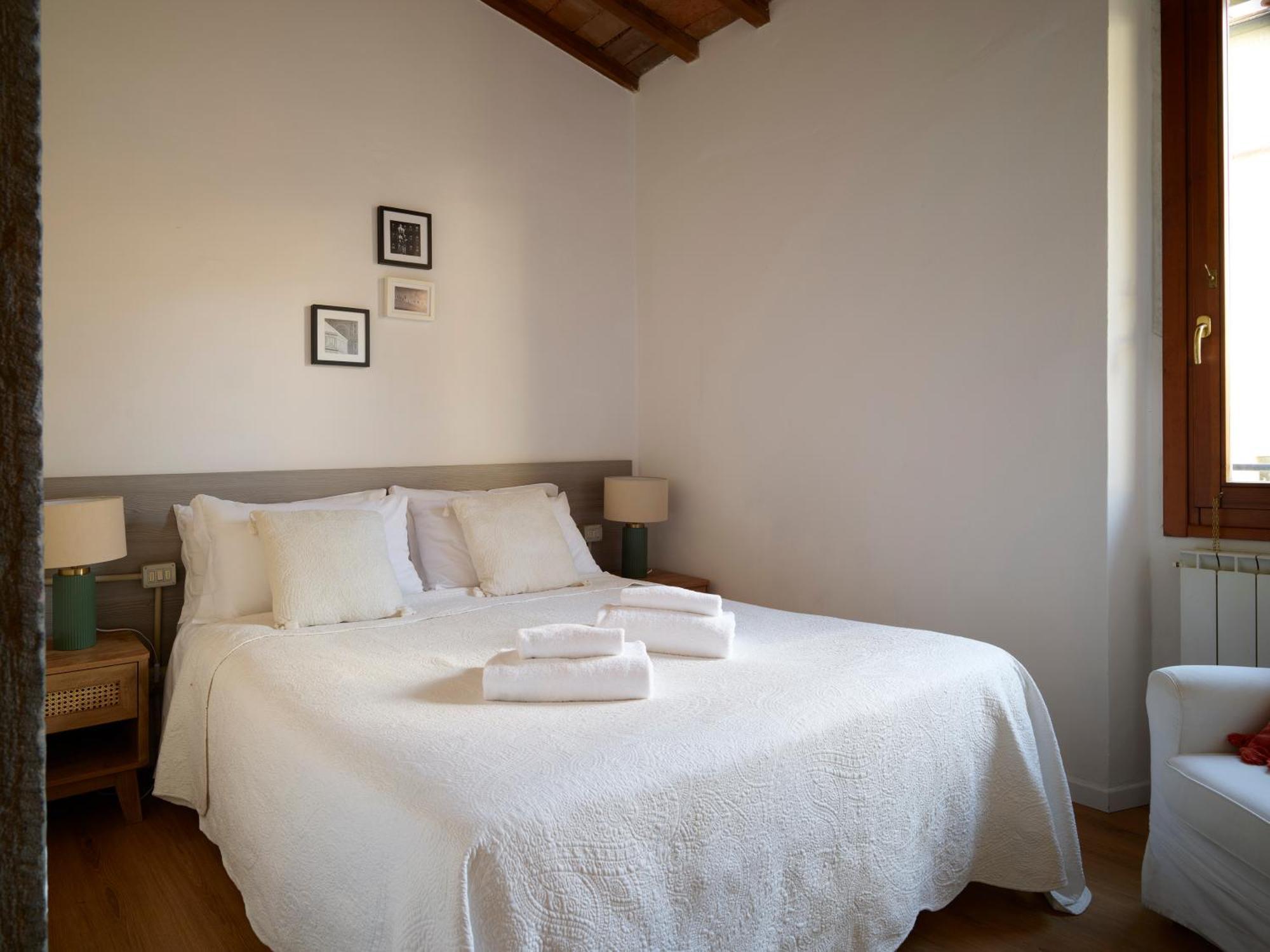 On The Duomo - Super Chic Apartment Florenţa Exterior foto